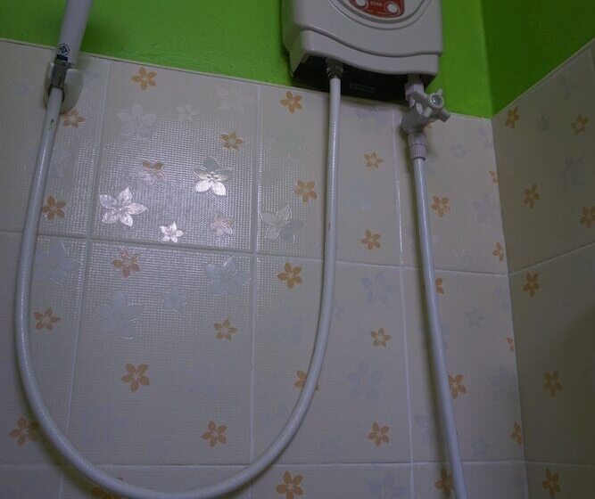 Отель Thong Hug House Resort