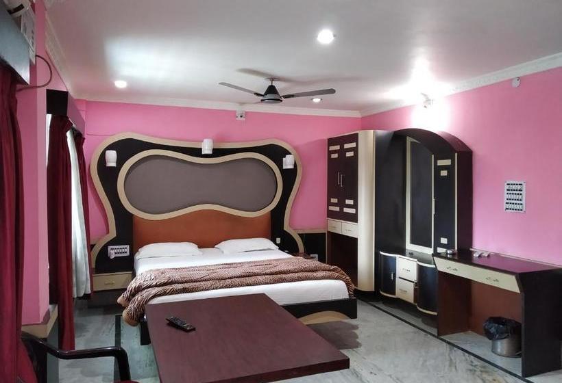 ホテル Todo Itanagar