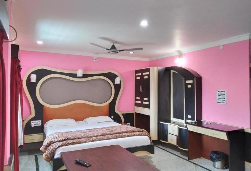 ホテル Todo Itanagar