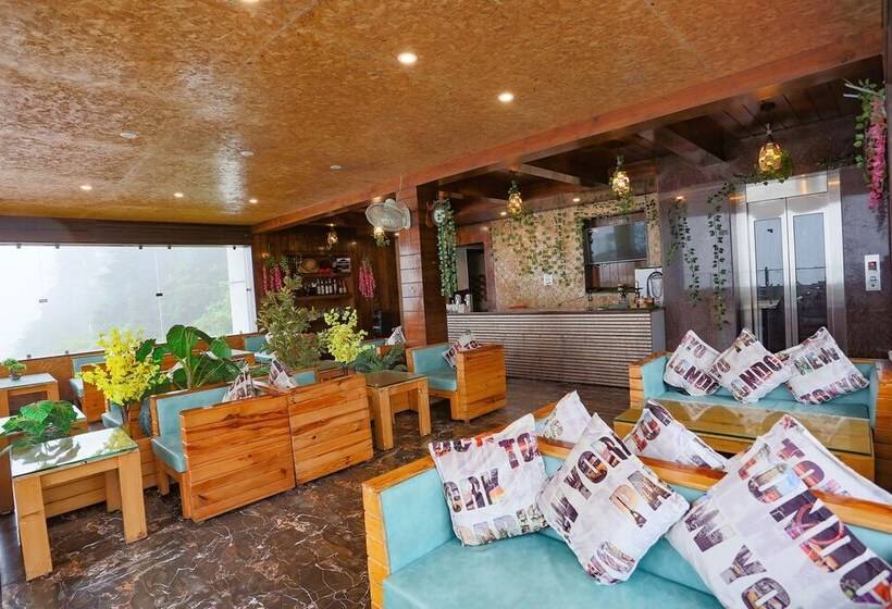 Fabhotel Winter Line Inn