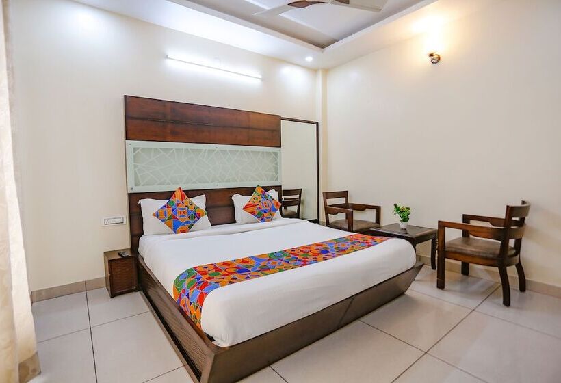 Fabhotel Winter Line Inn