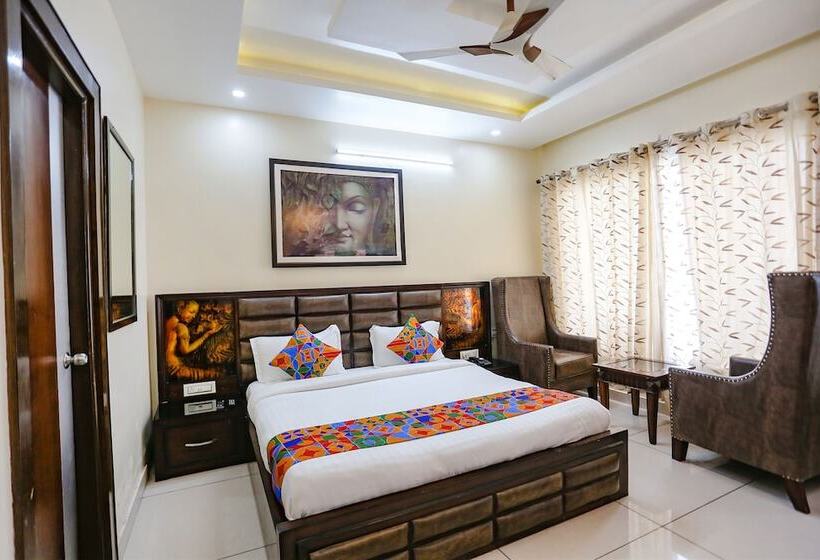 Fabhotel Winter Line Inn