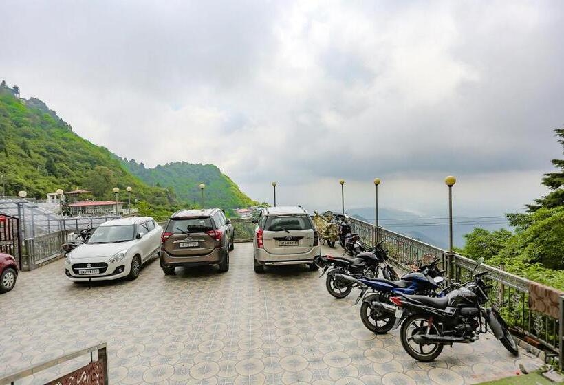 Fabhotel Winter Line Inn