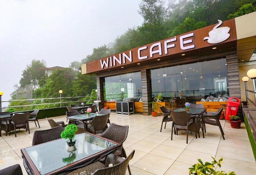 Fabhotel Winter Line Inn