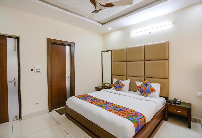 Fabhotel Winter Line Inn