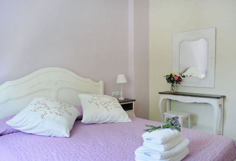 בית מלון כפרי Triantafilia Guesthouse