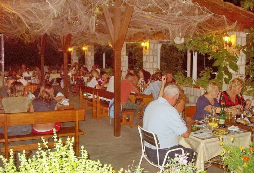 בית מלון כפרי Villa Mirosa