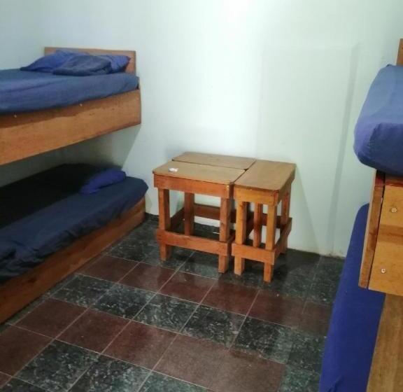 酒店 Waterfall Hostel