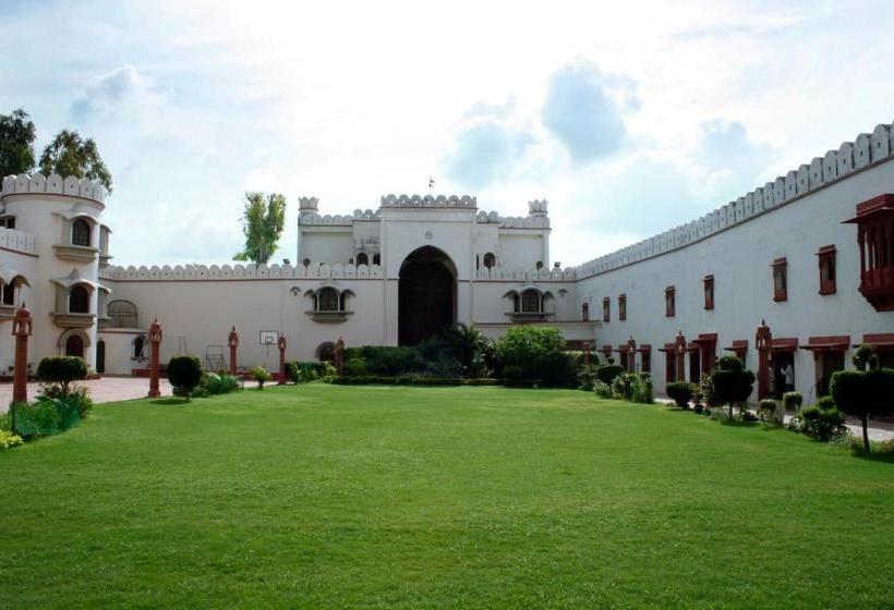 Курорт The Fort Ramgarh