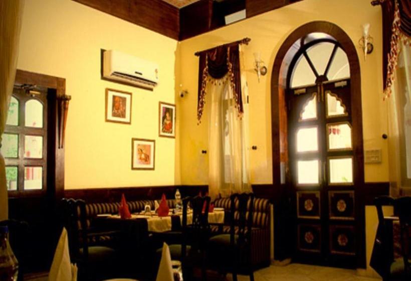 Курорт The Fort Ramgarh