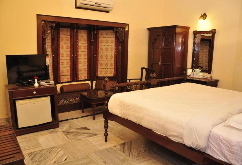 אתר נופש The Fort Ramgarh