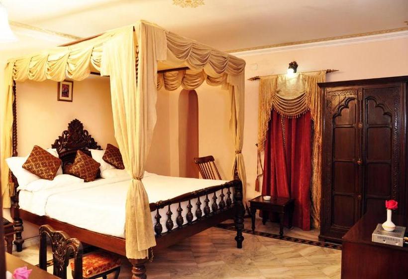 Курорт The Fort Ramgarh