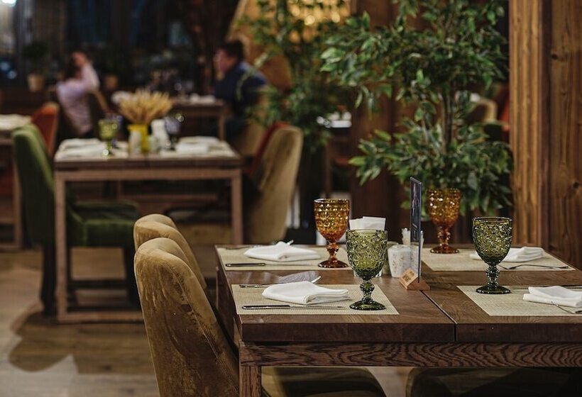 Russian Seasons Park Hotel Peresvet