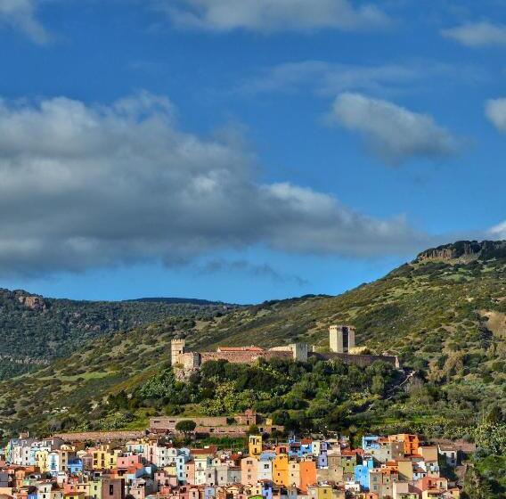 مبيت وإفطار Regnos Altos Boutique Rooms