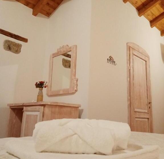 مبيت وإفطار Regnos Altos Boutique Rooms