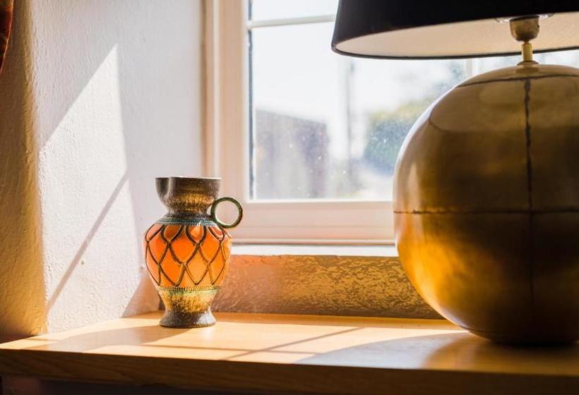 ベッドアンドブレックファースト The Hawk & Buckle Inn