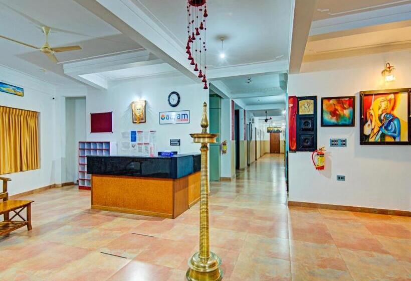 فندق Aaram Beach Resort