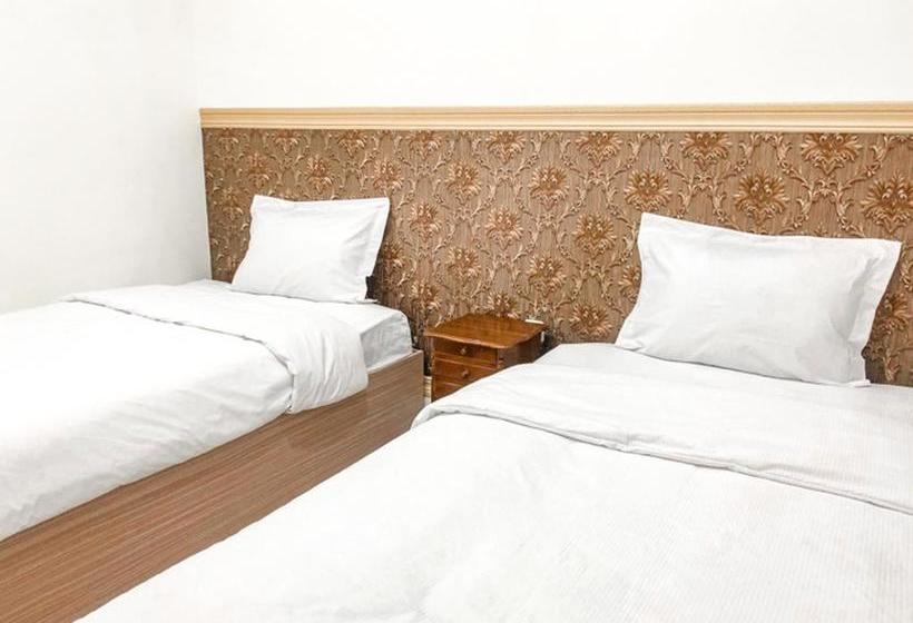 酒店 Adisa Homestay Near Saiful Anwar Malang