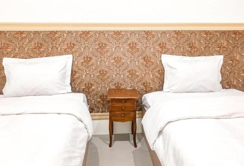 酒店 Adisa Homestay Near Saiful Anwar Malang