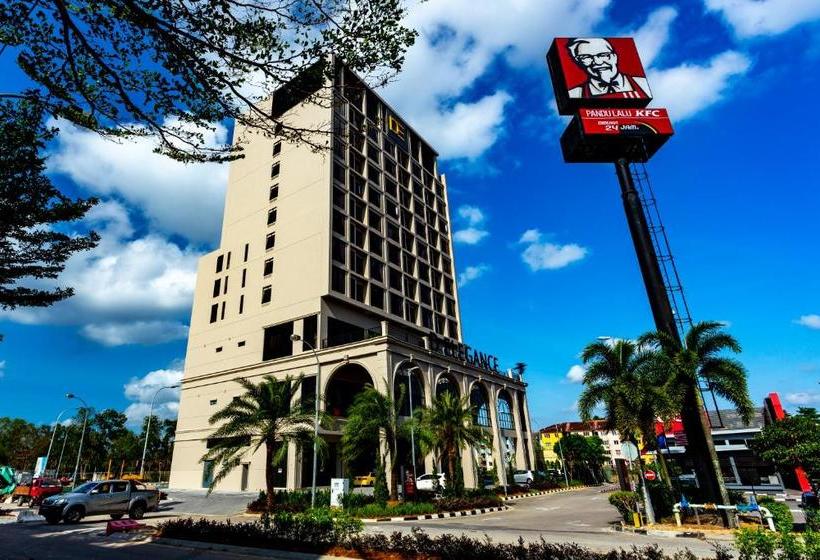 فندق D Elegance Grand Bandar Seri Alam