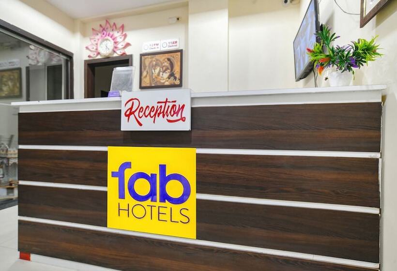 Отель Fabexpress Golden Villa