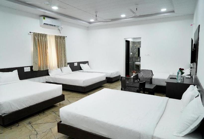 בית מלון כפרי Fintastic Beach Resort