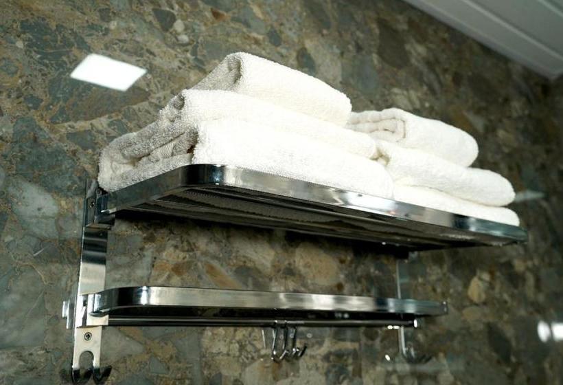 בית מלון כפרי Fintastic Beach Resort