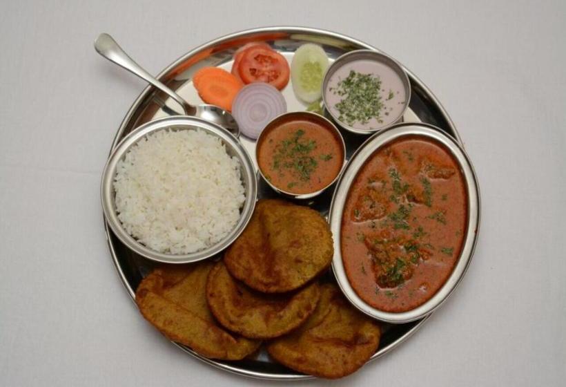 Hotel Grande Vista, Tarkarli