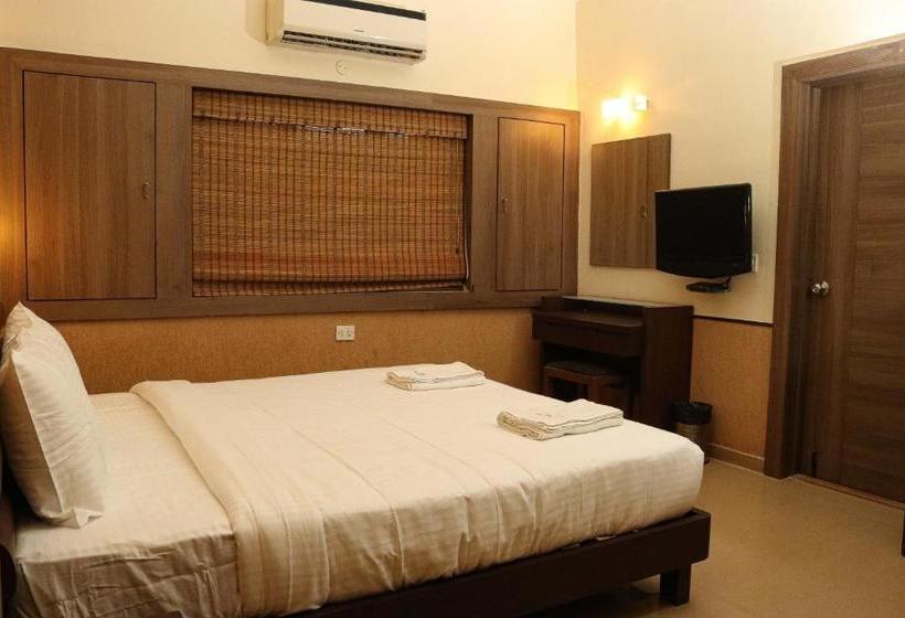 فندق Green Valley Beach Resort