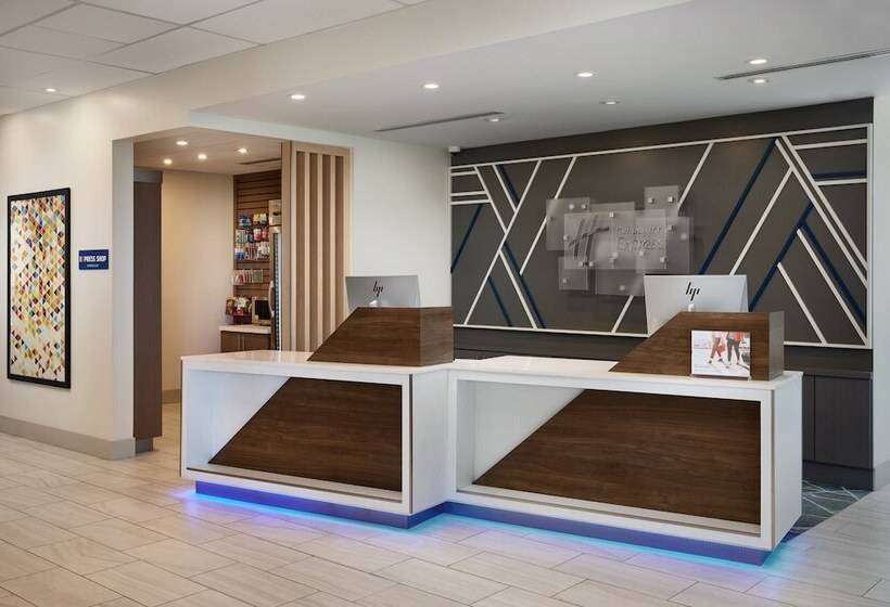 فندق Holiday Inn Express & Suites Gulf Breeze   Pensacola Area, An Ihg