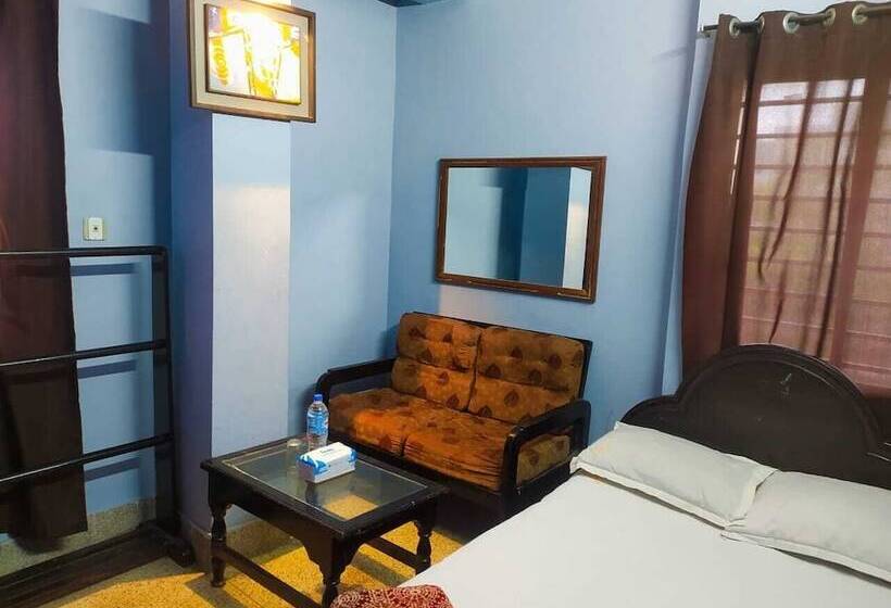 هتل Hoque Tower International