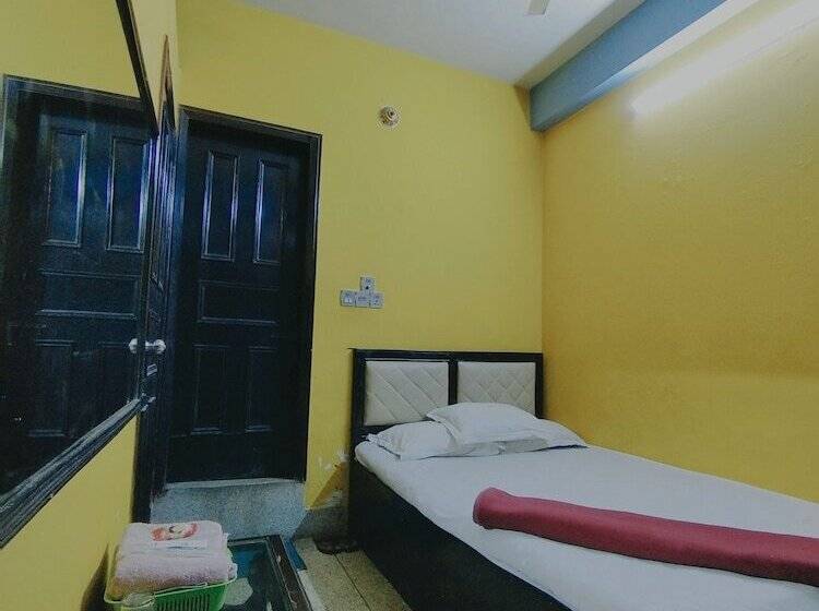 هتل Hoque Tower International