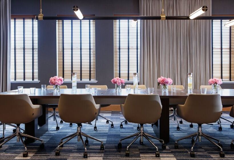 Kimpton Harper Hotel, An Ihg