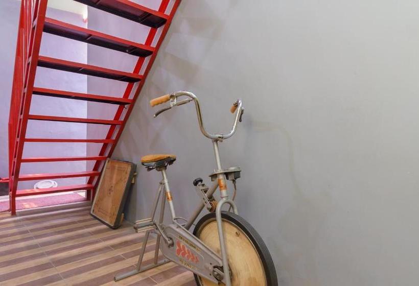 Отель Koolkost @ Limo Depok (minimum Stay 6 Days)