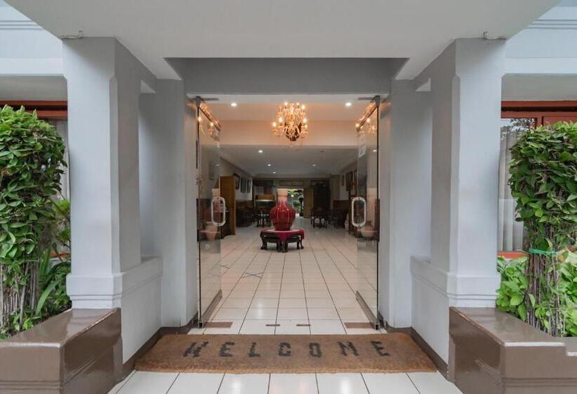 酒店 Koolkost Near Bandung Station