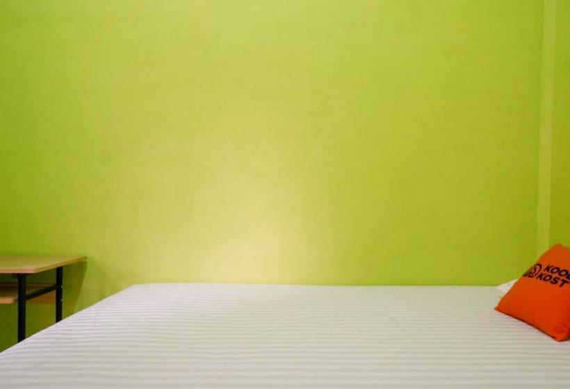 호텔 Koolkost Near Isi Solo Minimum Stay 6 Nights