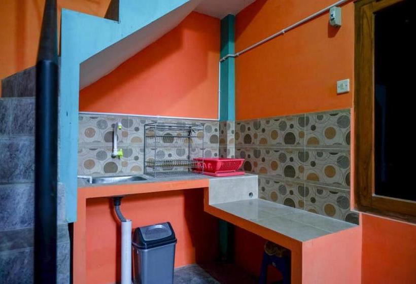 호텔 Koolkost Near Isi Solo Minimum Stay 6 Nights