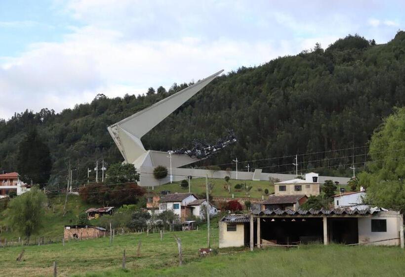ホテル Lancers   Pantano De Vargas Paipa Boyacá