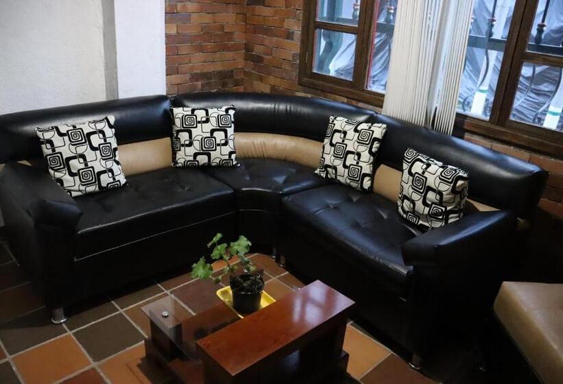 ホテル Lancers   Pantano De Vargas Paipa Boyacá