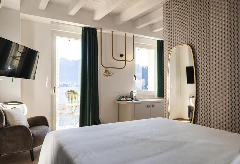 Отель Luxury Suites Rocopom Lake Front