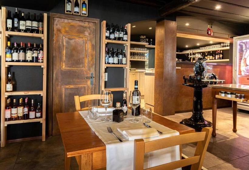 酒店 Osteria Pozzo