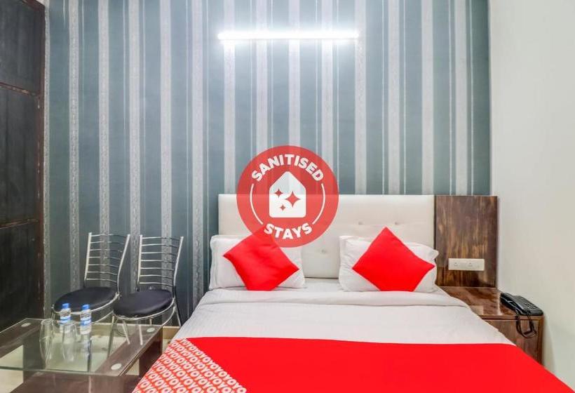 酒店 Oyo 49081 Ishanvi Residency