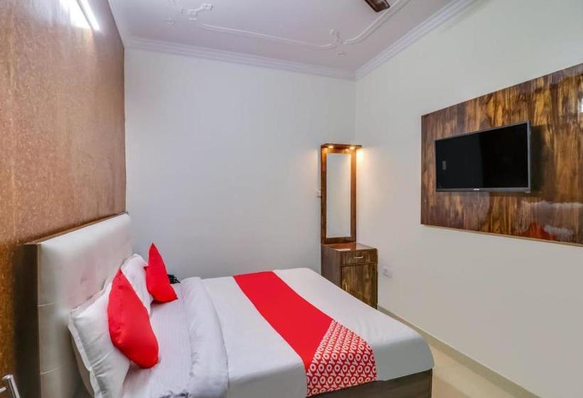 酒店 Oyo 49081 Ishanvi Residency