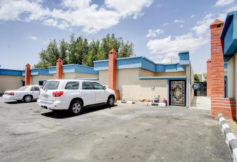 ホテル Oyo 584 Al Wathenani Resort