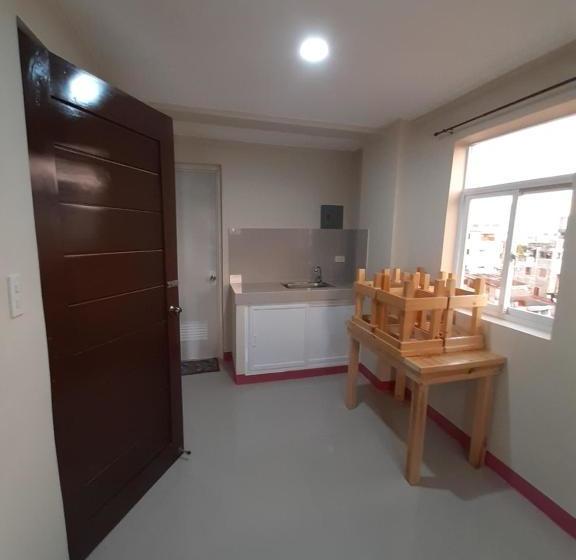 Отель Oyo 733 P3k Suites 2