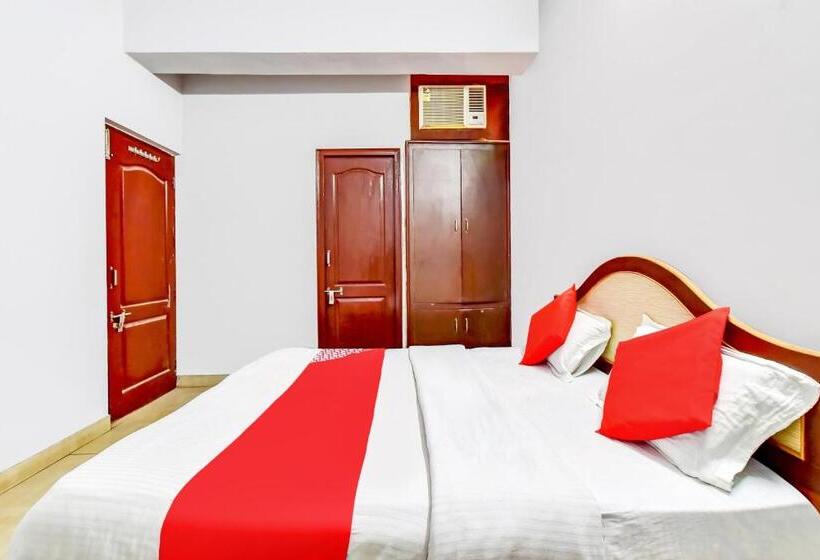 호텔 Oyo 77868  Taj