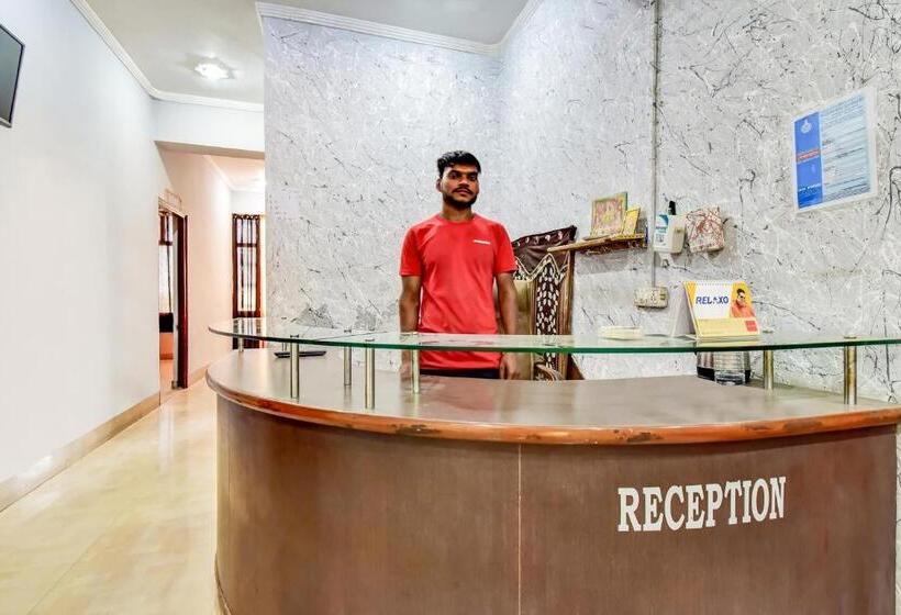 호텔 Oyo 77868  Taj