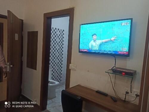 בית מלון כפרי Oyo 79581 B S Palace