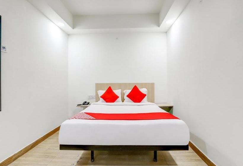 בית מלון כפרי Oyo 79707 La Sky