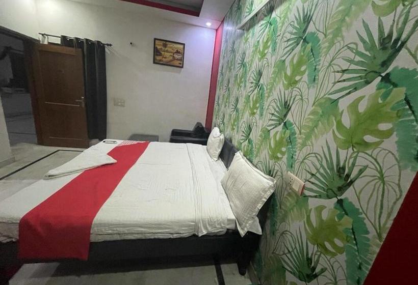 Отель Oyo 79815 Stay Inn